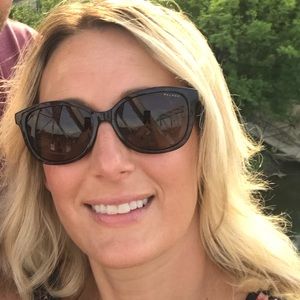 Meet your Posher, Amber